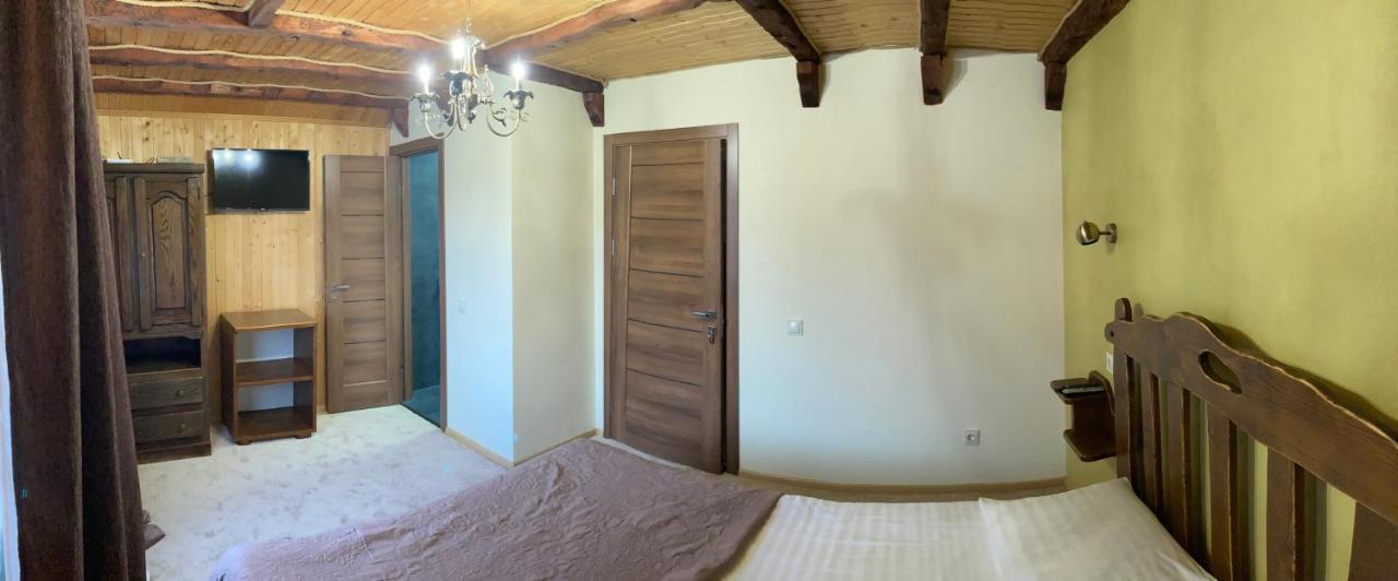 Hotel Adelis Yaremche Exterior foto